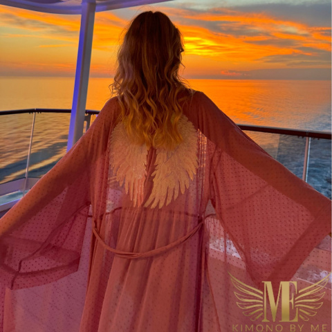 długie rozowe kimono