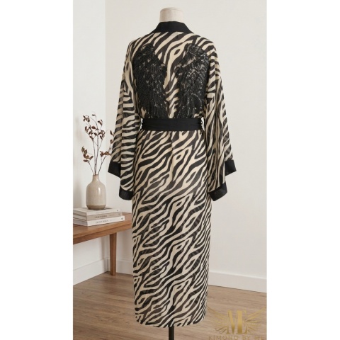 NAMIBIA MAXI Klasyczne długie kimono ze skrzydłami, wzór zebra