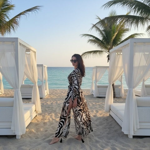 Długie kimono plażowe SAVANNA CHIC MAXI we wzorze czekoladowej zebry
